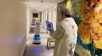 降低感染風險 多臺搭載思嵐科技定位導航的機器人站上抗疫前線，智能科技“零接觸”守護安全
